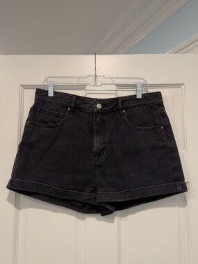 PacSun Black Cuffed Denim Shorts